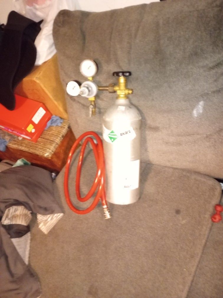 Empty Aluminum Cylinder With Gauges