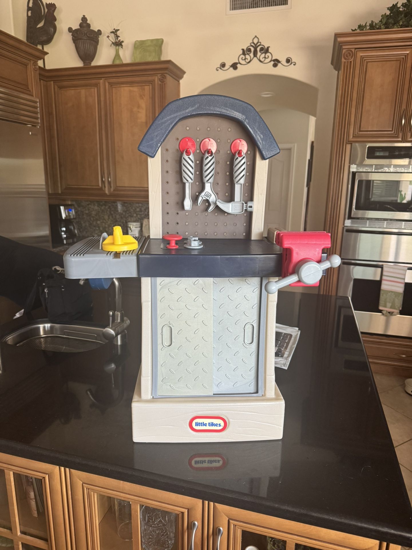 Little Tikes Work Bench
