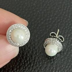 David Yurman Classic Pearl and Sterling Silver Earrings