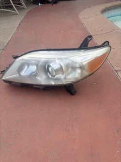 LEFT DRIVER SIDE HEADLIGHT 2014 TOYOTA SIENNA PEM