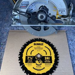 DEWALT FLEXVOLT CIRCULAR SAW 7-1/4” ( No Battery No Charger )