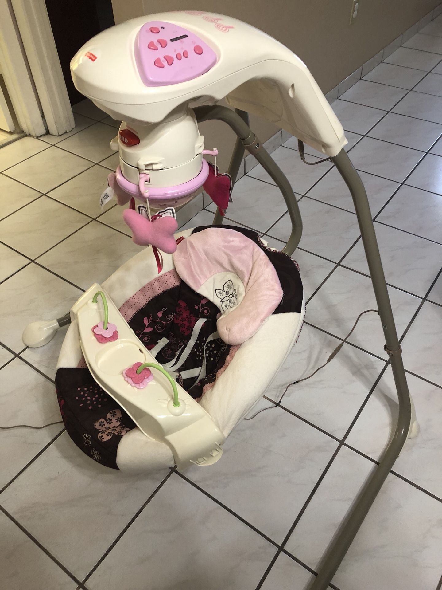 Fisher price baby swing perfect condition MUST GO