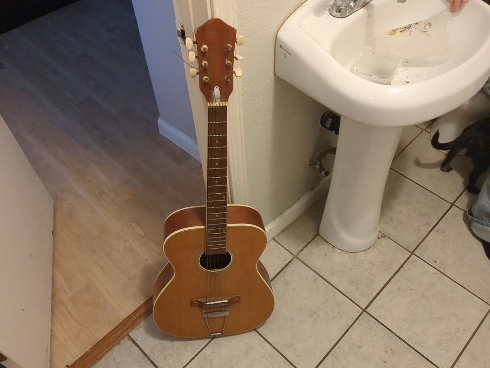 Japanese Guitar 70s