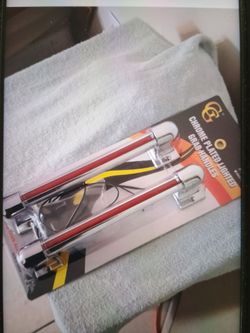 2- luces diferentes - para trocas$20- cada una $20- Each -oildale