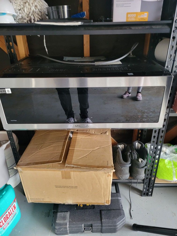 Samsung Micro Wave Range Hood