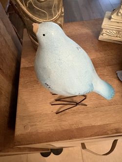 Sand Piper Home Decor - chip on nose - turquoise