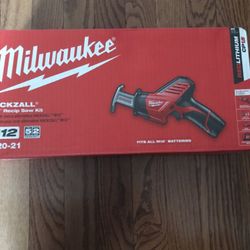 Milwaukee M12 Hackzall Kit Battery And Charger And Tool Bag Included