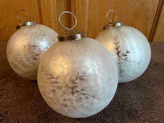 Set of 3 Vintage 4” Diameter Kugel Style White Crackle Glass Ornaments