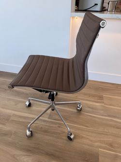 Mid Century Leather Office Chair, Brown, Like New - little Italy