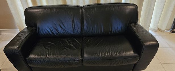 Black Leather Natuzzi Couch
