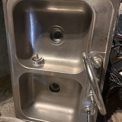Metal Sink Porcelain Sink 