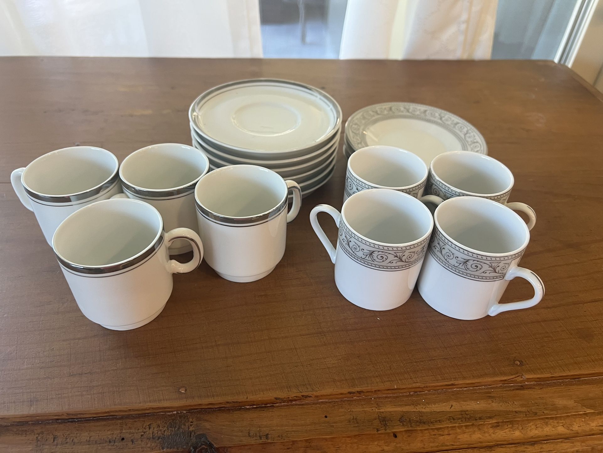TEA SET PORCELAIN