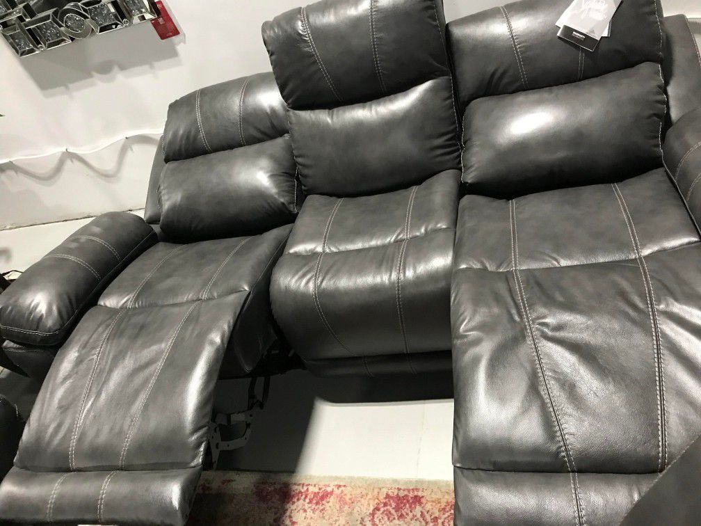 Brand New Edmar Reclining Sofa And Loveseat 🏪Monthly Payment Options🏪 