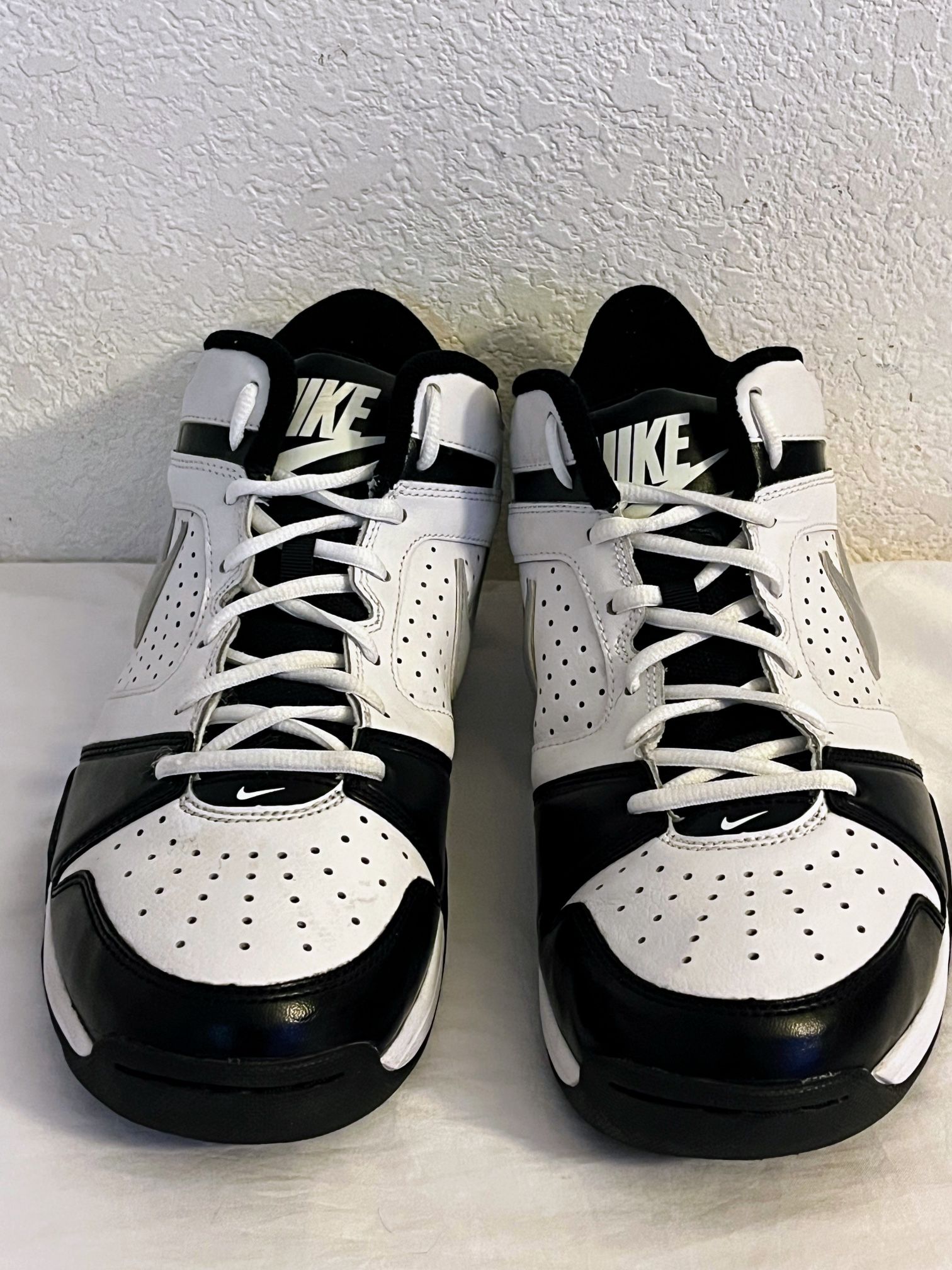 Nike Zoom Rebound Mid Black & White Size 13 Basketball  display picture 1
