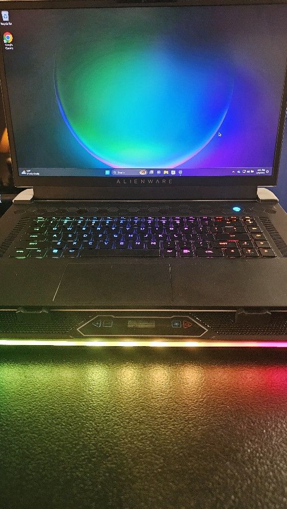 Alienware X17 R2 Laptop