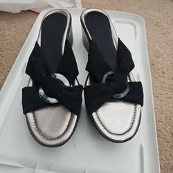 Black Size 10