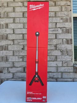 🔥 Milwaukee M12 ROCKET Tower Light 1,400 Lumens – NEW