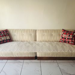 Sofa A La Venta,  Alto 24 Inch- Largo 50 Inch