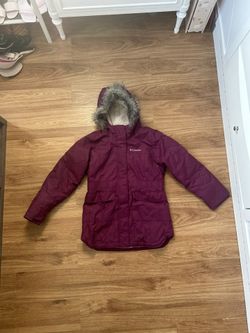 Colombia plum juniors coat with faux fur hood
