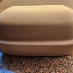 Henn 9 x 13 casserole dish with lid. Unglazed pottery