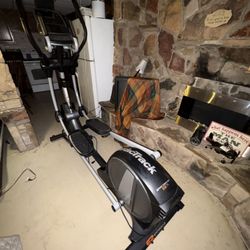 NordicTrack SE7i Elliptical 