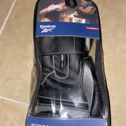 BRANS NEW Reebok Retail Boxing Gloves