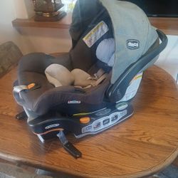 Chicco Keyfit Carseat 