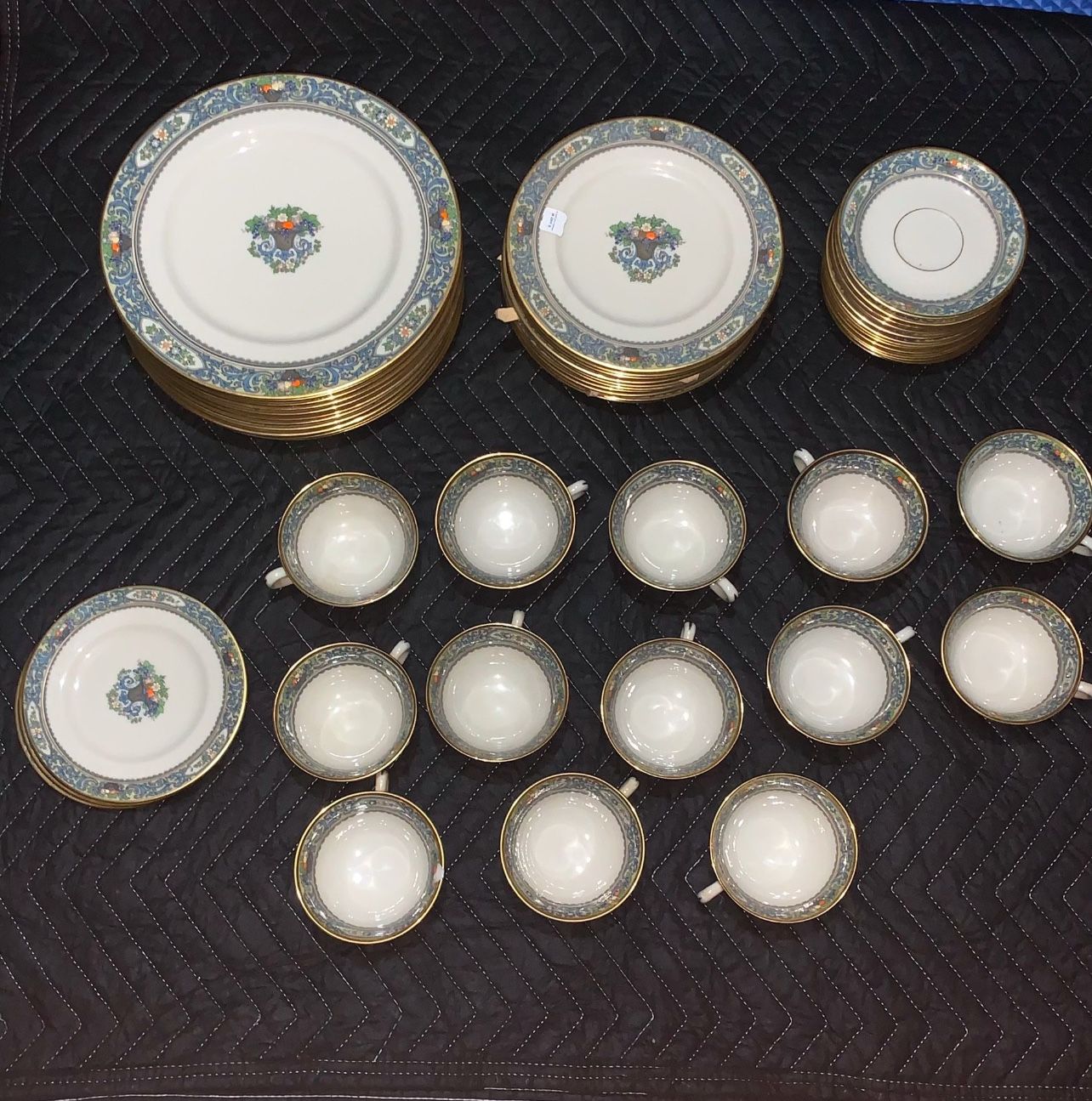 54 Lenox Autumn China Pieces 