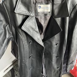 Women’s leather coat