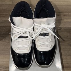 Jordan retro 11 concords 9.5