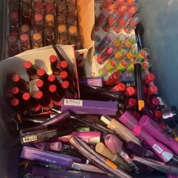 Lots Of Lipstick 