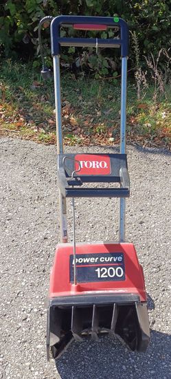 Toro Electric snow blower shovel