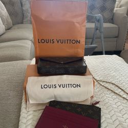 Louis Vuitton Purse