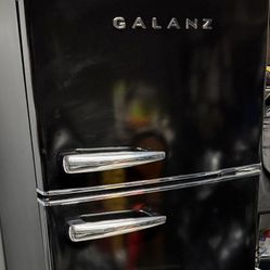 Galanz Retro Fridge W/Top Freezer 7.6 Cu Ft