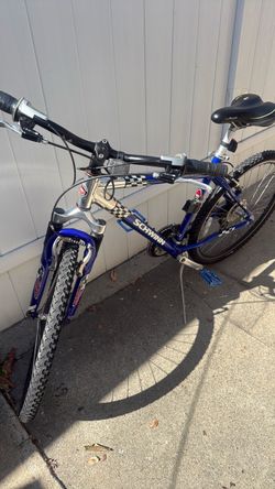 mountain bike Schwinn  mountain bike