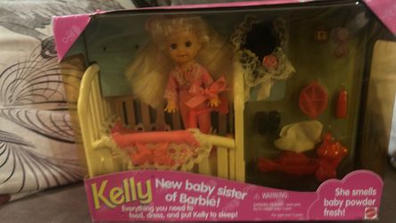 Kelly new baby sister
