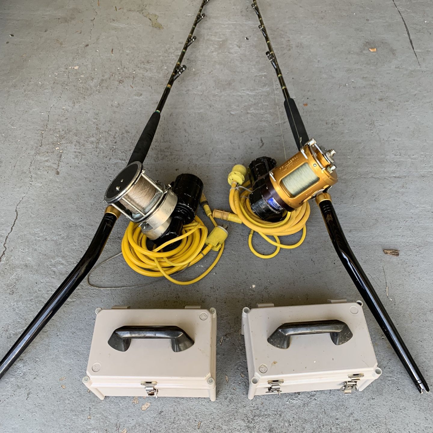 Set Of Electric Fishing Reels for Sale in Oakland Park, FL - OfferUp