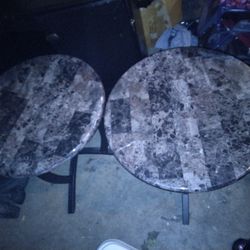 2 End Tables 