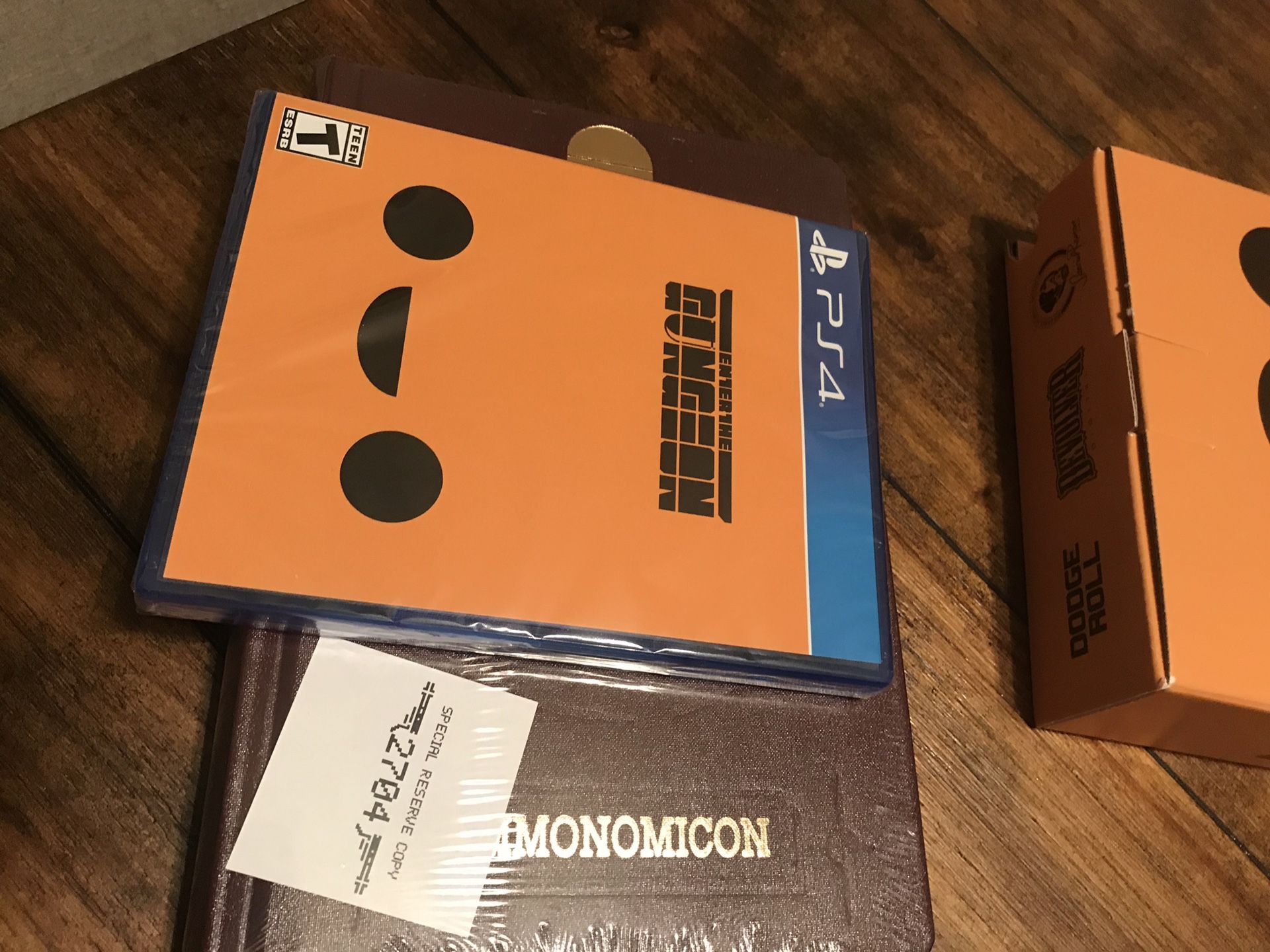 Enter the Gungeon Special Reserve Limited Edition for PS4 with Ammonomicon