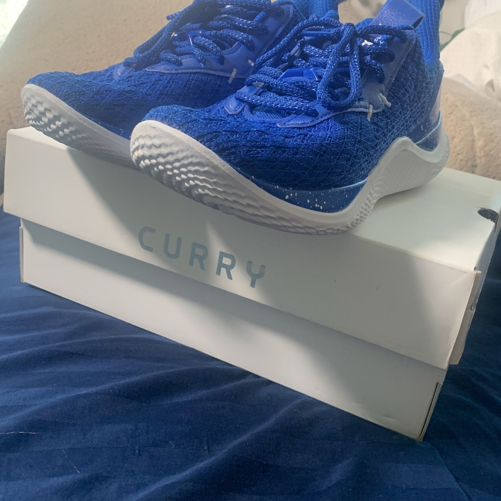 Under armour Unisex Curry Flow 10 Team Basketball Shoes Size 9 Women’s a