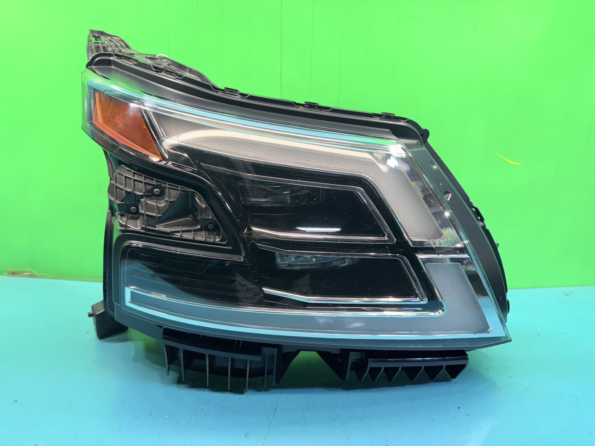 Headlight Armada 2021 2022 2023 2024 Oem 