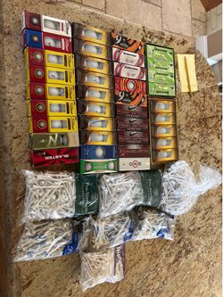 Golf ⛳️ balls and Tee lot Never used