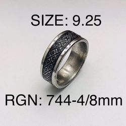 Stainless Steel Ring Band For Men & Women: Size-9.25/RGN-744-4