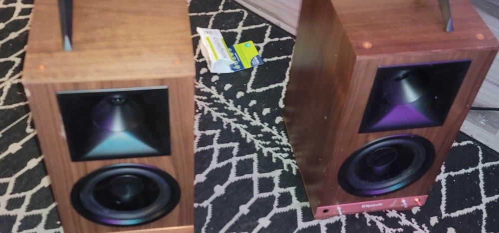 Klipsch "The Sixes" Powered Speakers