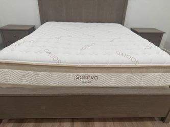 Like New! Saatva Rx King Mattress - Delivery Available 