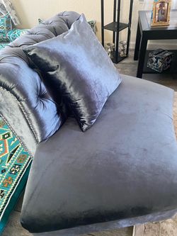 Coach/sofa