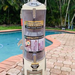 High-end vacuum cleaner, a must-have tool for every household! Reduce your labor and spend every day in a relaxed manner.