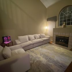 Gorgeous Living Room Cream Couch & Matching Chair 