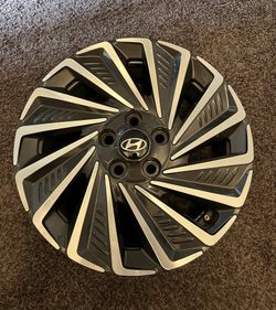 2024 Hyundai Sonata Hybrid Limited 17 inch eco-spoke design. Set Of 4.