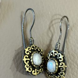 Sterling Silver Earrings With Pearl 